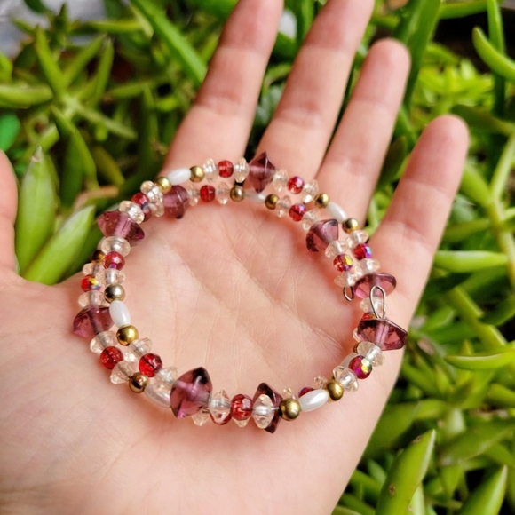 Vintage Beaded Bracelet - Picture 4 of 4